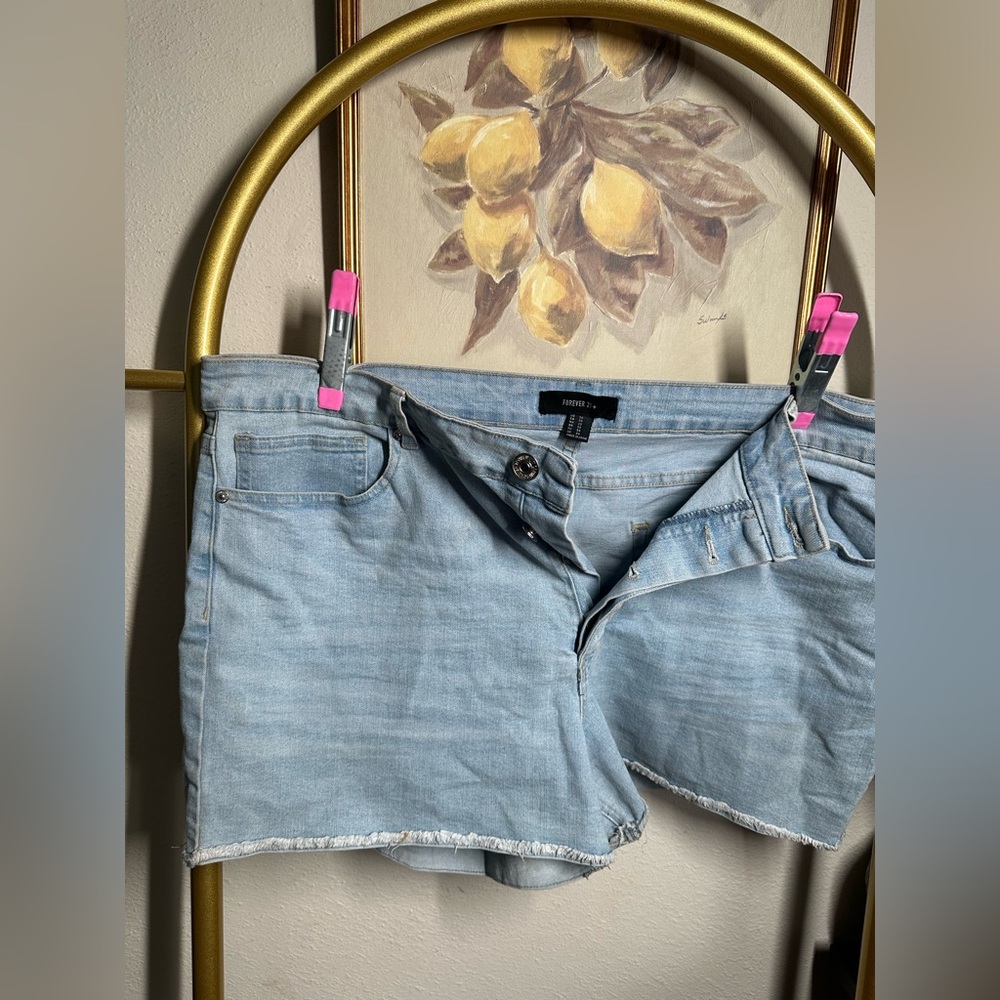Forever 21 Light Wash Denim Jacket with Silver Buttons